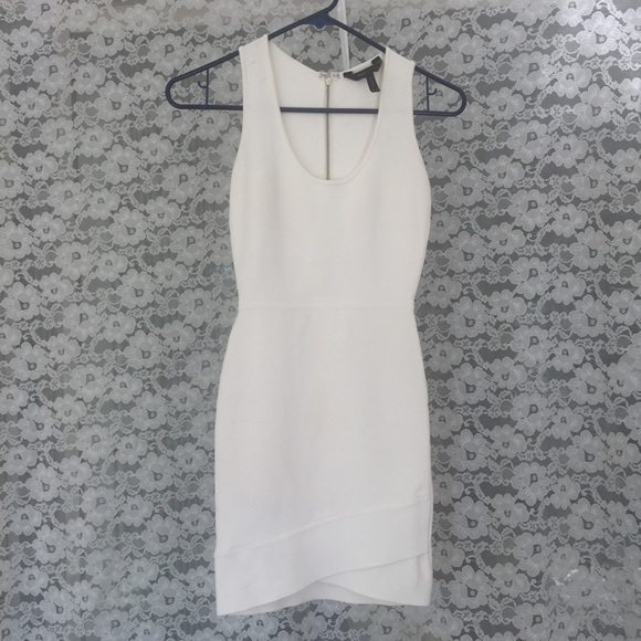 BCBG DRESS OFF WHITE BANDAGE CRISS CROSS HEM - Picture 3 of 8